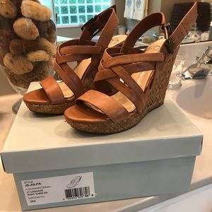 Jessica Simpson wedge